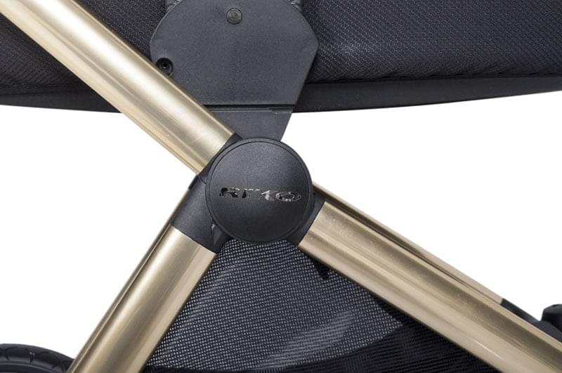 Коляска 2 в 1 Riko Qubus 05 черно-золотой