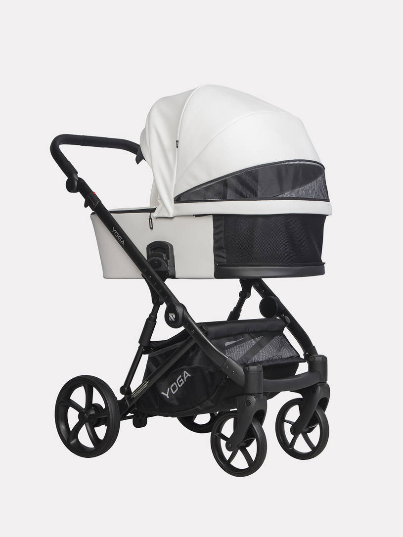 Коляска 3 в 1 Riko Basic Yoga Ecco 11 White, Белый