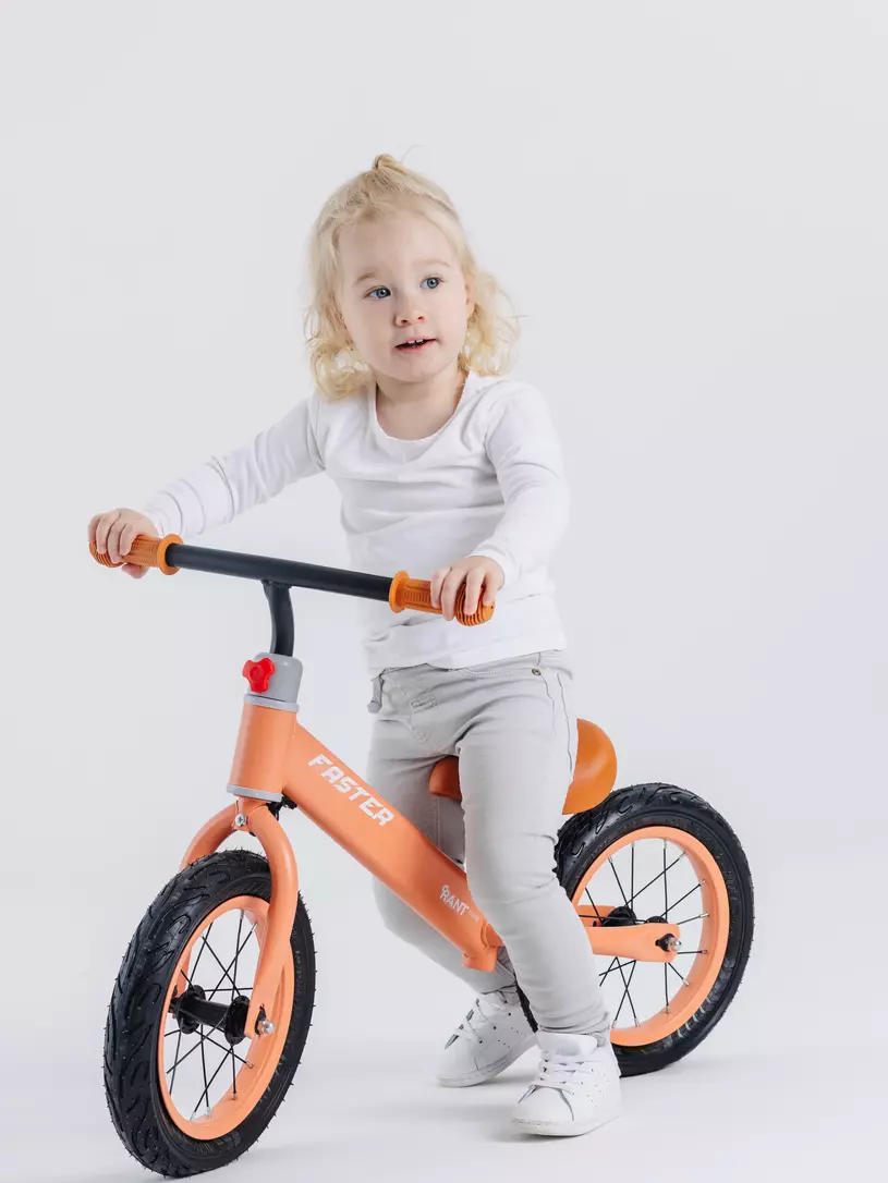 Беговел Rant Basic Faster Coral