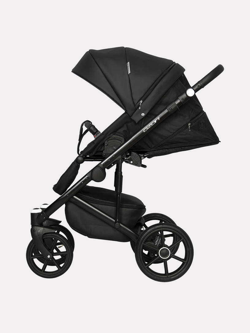 Коляска 2 в 1 Riko Basic Ozon 06 черный
