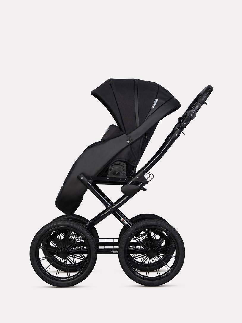 Коляска 2 в 1 Riko Basic Pacco Presige 09 Black