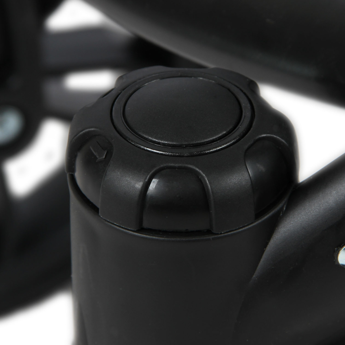 Коляска 2 в 1 Indigo MIO - Mi 01 (белая кожа+белый узор)