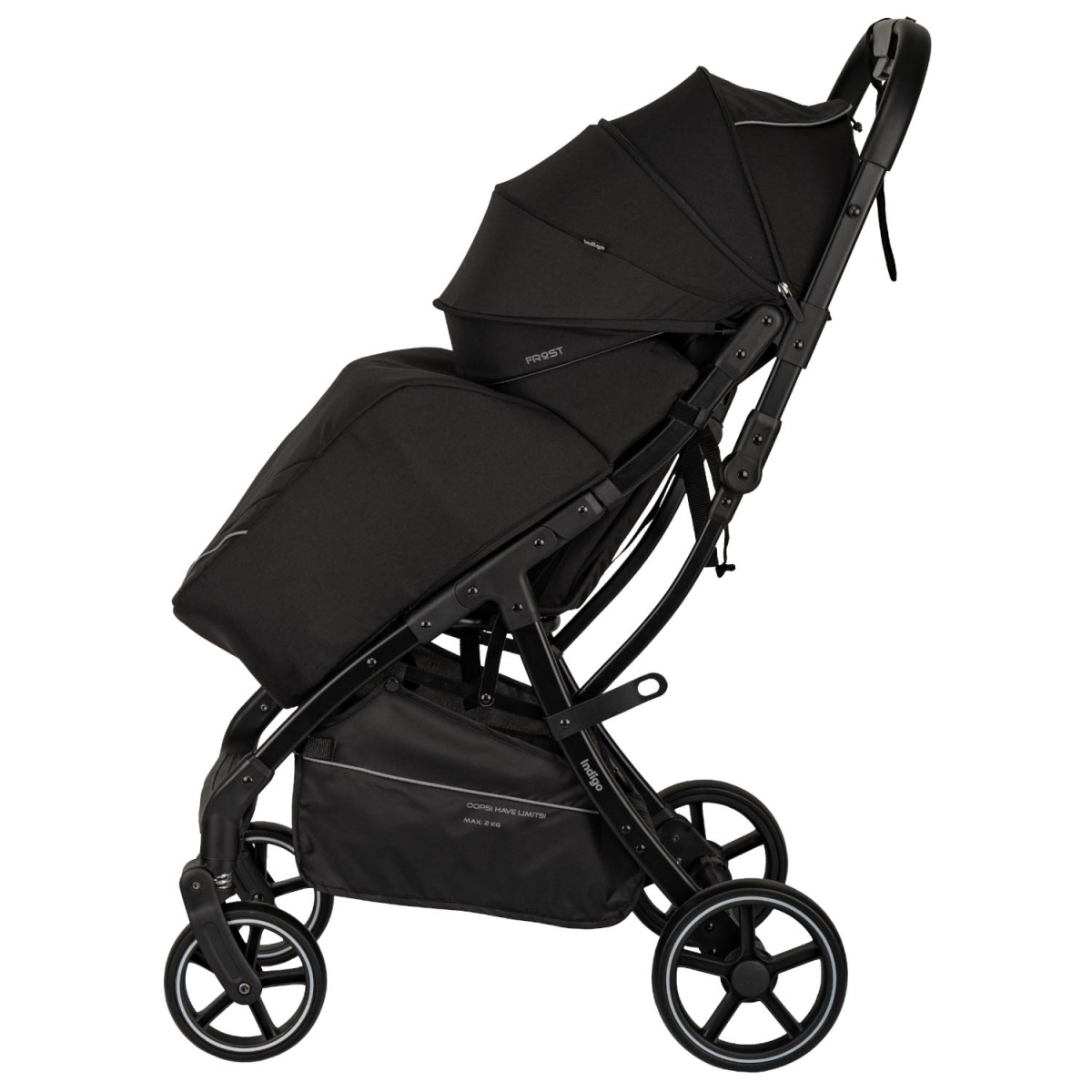Коляска прогулочная Indigo FROST черный