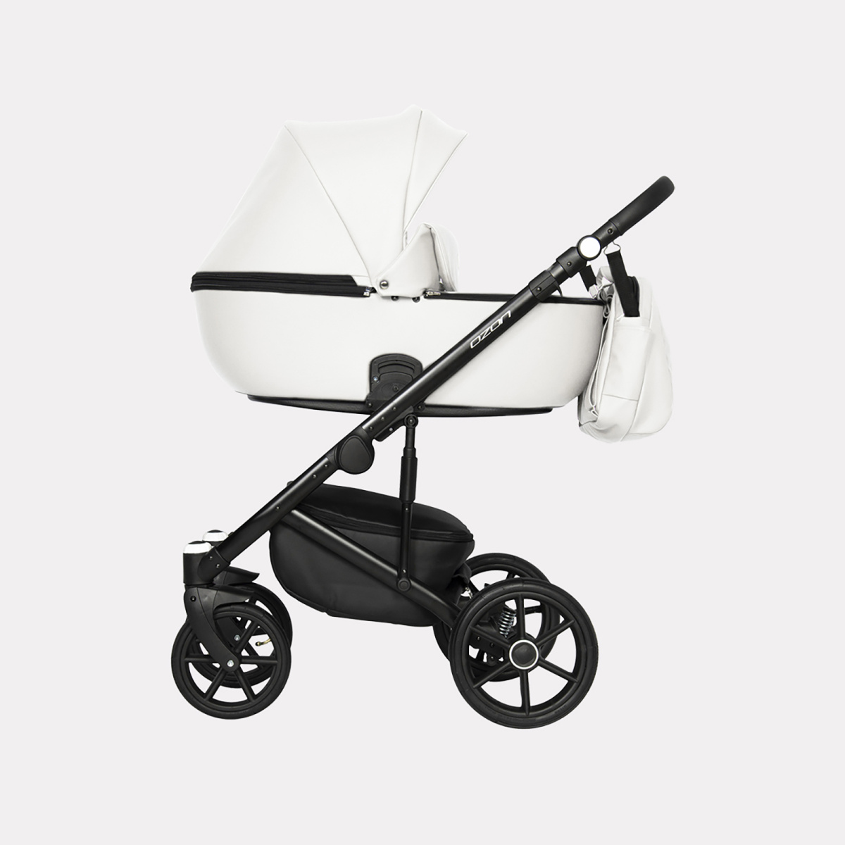 Коляска 3 в 1 Riko Basic Ozon, 07 белый