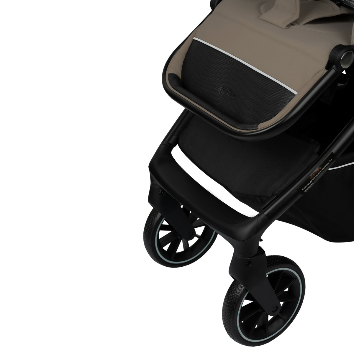 Коляска прогулочная Indigo GLOSS бежевый